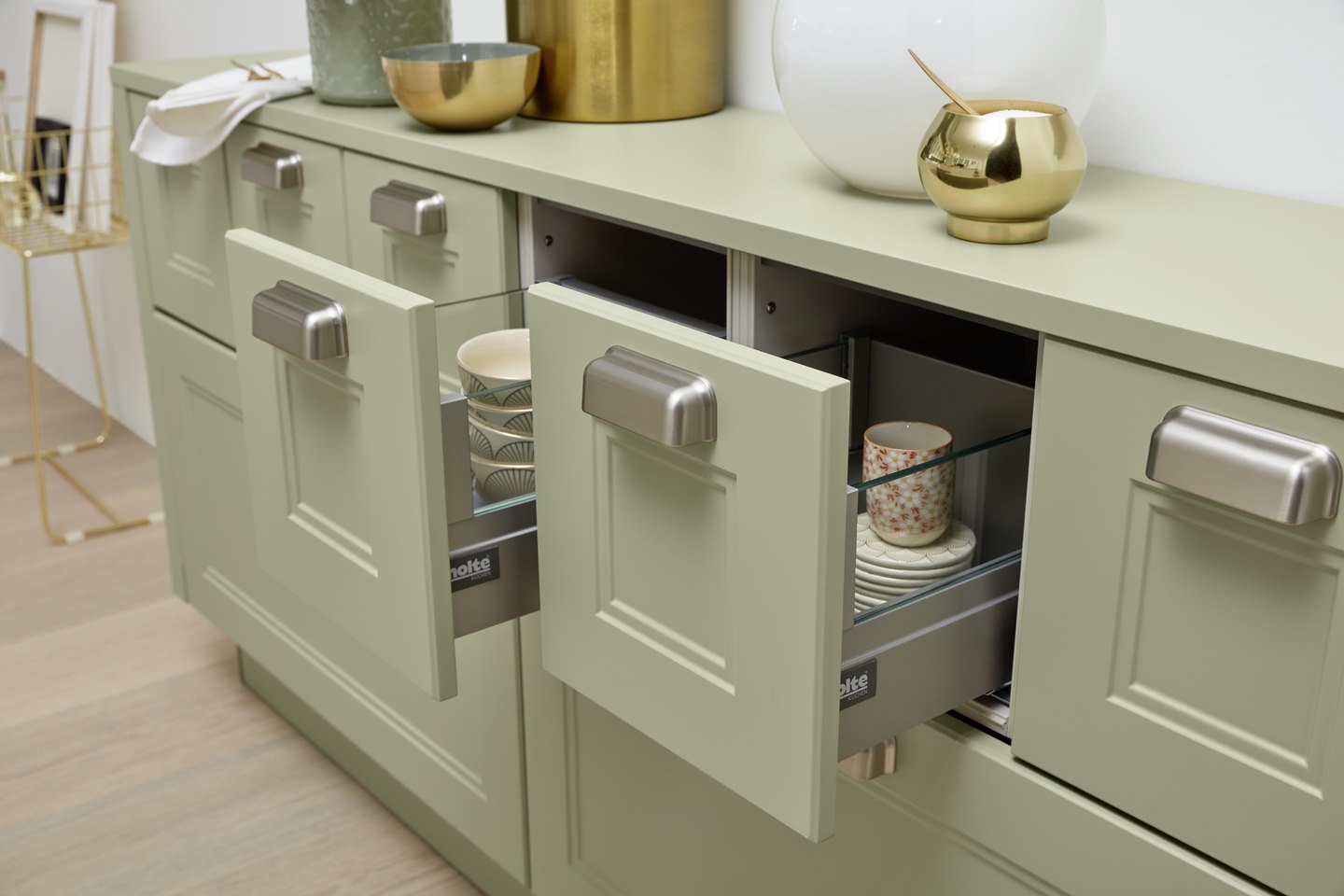 Chute-look sideboard