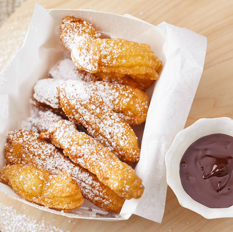 Nolte Blog Recipe Churros with chocolate dip